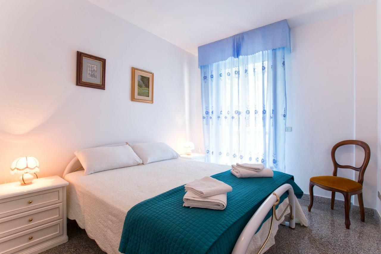 A Due Passi Dal Lido Apartment อาลเกโร ภายนอก รูปภาพ