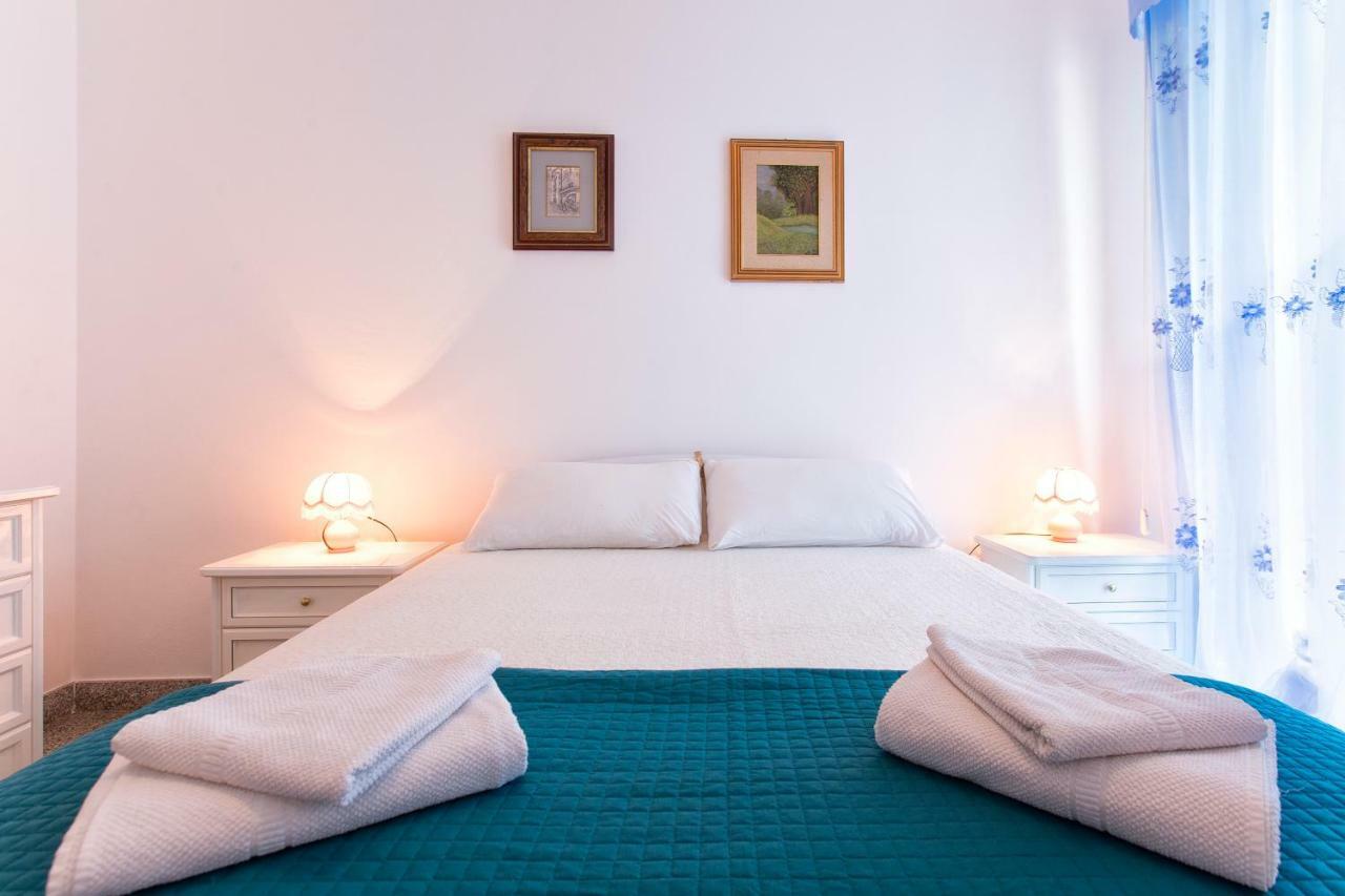 A Due Passi Dal Lido Apartment อาลเกโร ภายนอก รูปภาพ