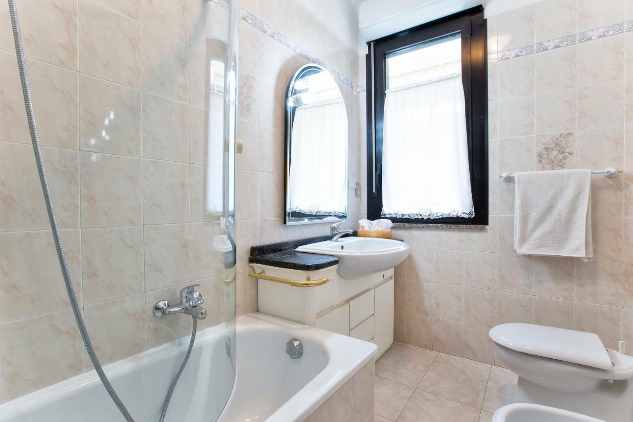 A Due Passi Dal Lido Apartment อาลเกโร ภายนอก รูปภาพ