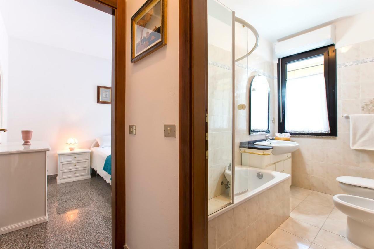 A Due Passi Dal Lido Apartment อาลเกโร ภายนอก รูปภาพ