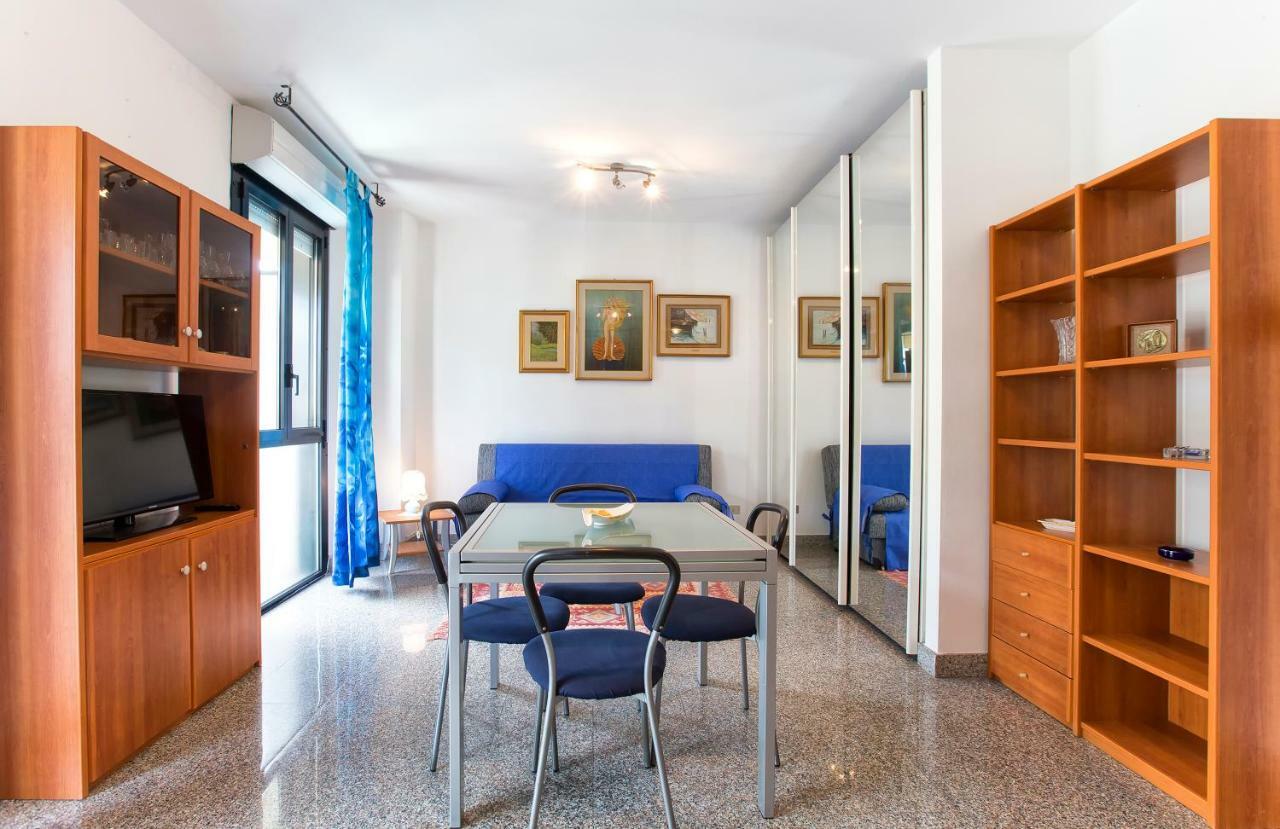A Due Passi Dal Lido Apartment อาลเกโร ภายนอก รูปภาพ