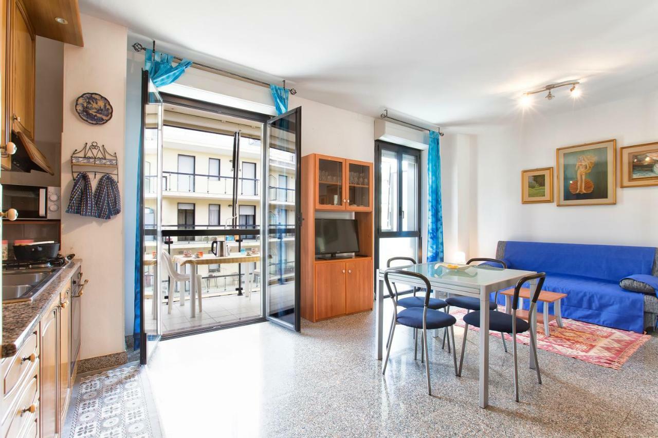 A Due Passi Dal Lido Apartment อาลเกโร ภายนอก รูปภาพ